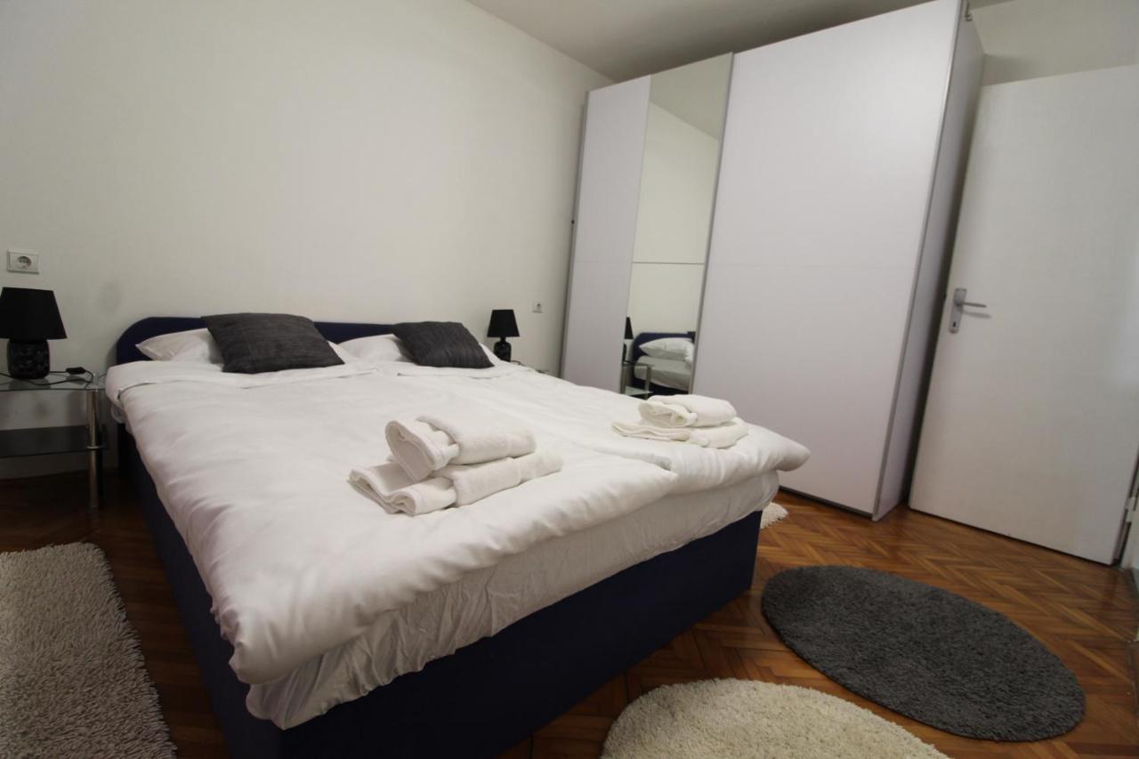 Apartment Matijas, 3 bedroom apt with terrace&PARKING Split Buitenkant foto